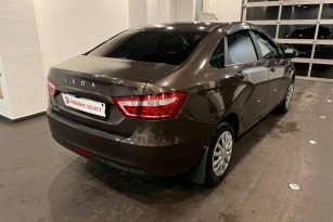 LADA VESTA