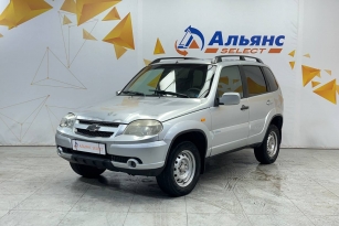 CHEVROLET NIVA