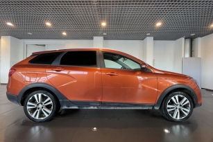 LADA VESTA SW CROSS