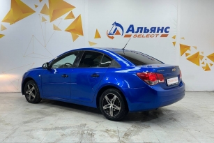 CHEVROLET CRUZE
