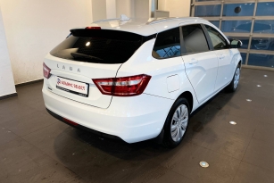 LADA VESTA