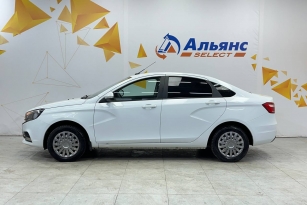 LADA VESTA