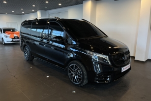 MERCEDES-BENZ V250