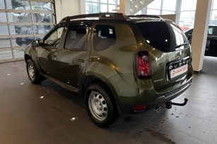 RENAULT DUSTER