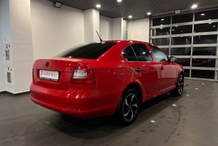 SKODA OKTAVIA