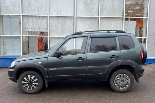 CHEVROLET NIVA