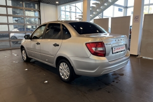 LADA GRANTA