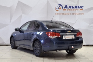 CHEVROLET CRUZE