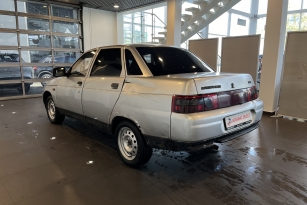LADA 2110