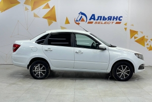 LADA GRANTA