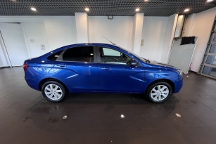 LADA VESTA