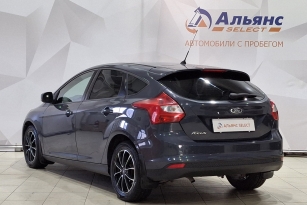 FORD FOCUS
