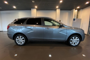 LADA VESTA