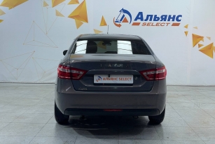 LADA VESTA
