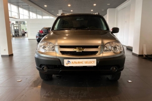 CHEVROLET NIVA