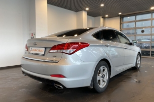 HYUNDAI i 40