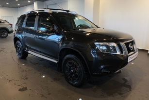 NISSAN TERRANO