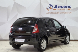RENAULT SANDERO
