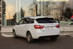 LADA VESTA