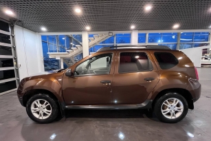 RENAULT DUSTER
