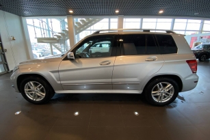 MERCEDES-BENZ MERCEDES BENZ