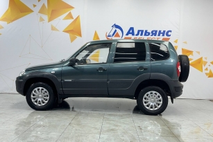 CHEVROLET NIVA