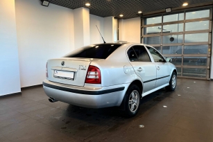 SKODA OKTAVIA