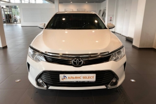 TOYOTA CAMRY