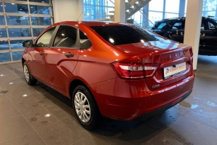 LADA VESTA