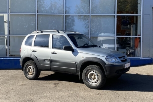 CHEVROLET NIVA