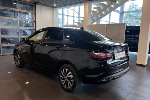 LADA VESTA