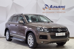 VOLKSWAGEN TOUAREG