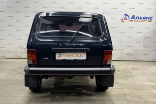 LADA 2121