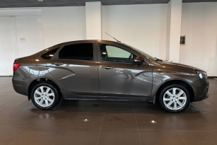 LADA VESTA
