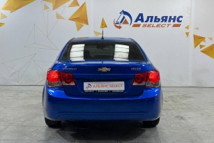 CHEVROLET CRUZE