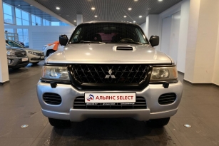 MITSUBISHI PAJERO SPORT