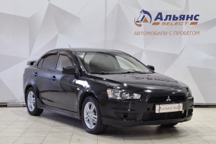 MITSUBISHI LANCER