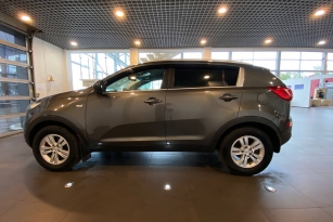KIA SPORTAGE S