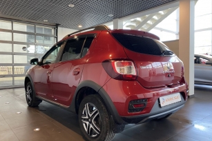 RENAULT SANDERO