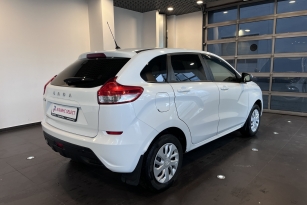 LADA XRAY