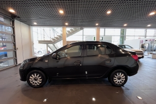 RENAULT LOGAN