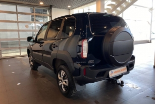 LADA NIVA TRAVEL