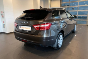 LADA VESTA
