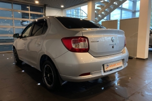 RENAULT LOGAN