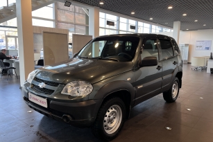 CHEVROLET NIVA