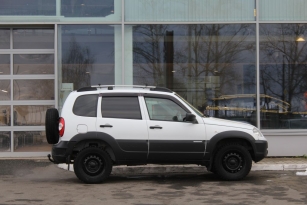 CHEVROLET NIVA