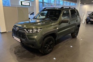LADA NIVA TRAVEL