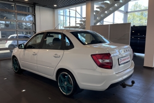 LADA GRANTA