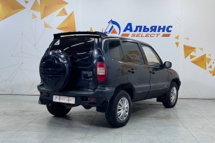 CHEVROLET NIVA