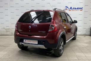 RENAULT SANDERO STEPWAY